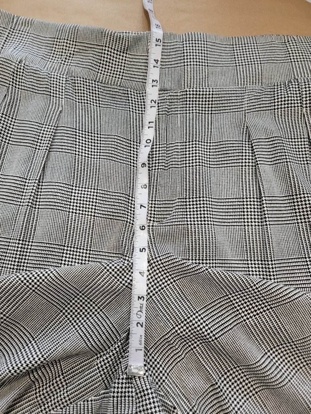Torrid Size 24 Black White Plaid Wide Leg Crop Pant - Picture 10 of 15